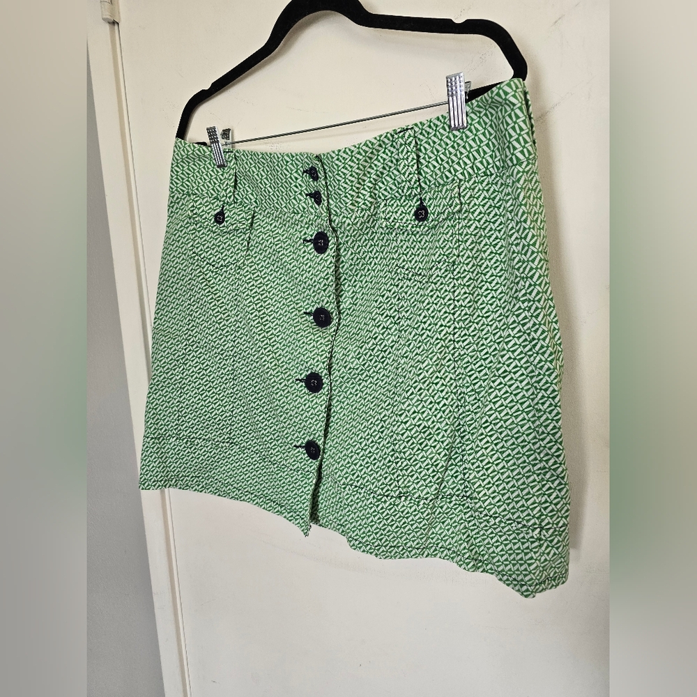 LL Bean White and Green Pattern Skirt Size 16